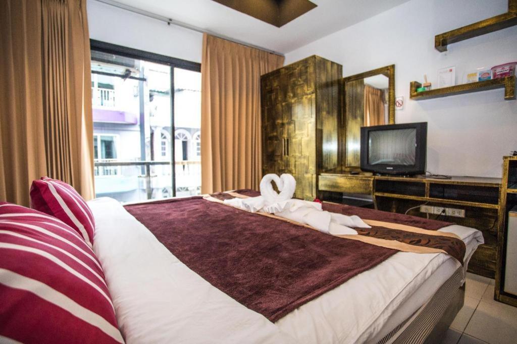 Long Beach Hotel Patong ภายนอก รูปภาพ